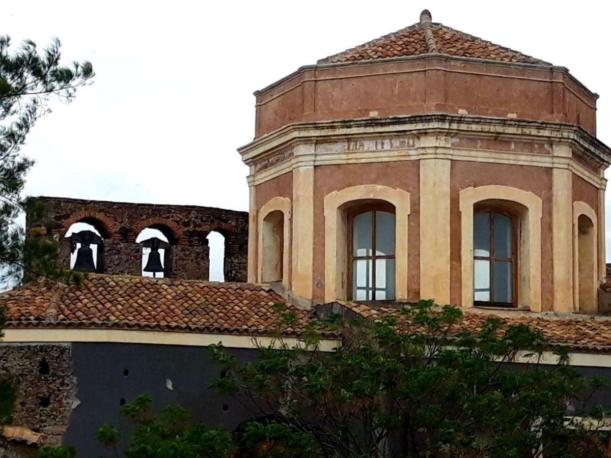 Casa Vacanza Curro Catánia Buitenkant foto