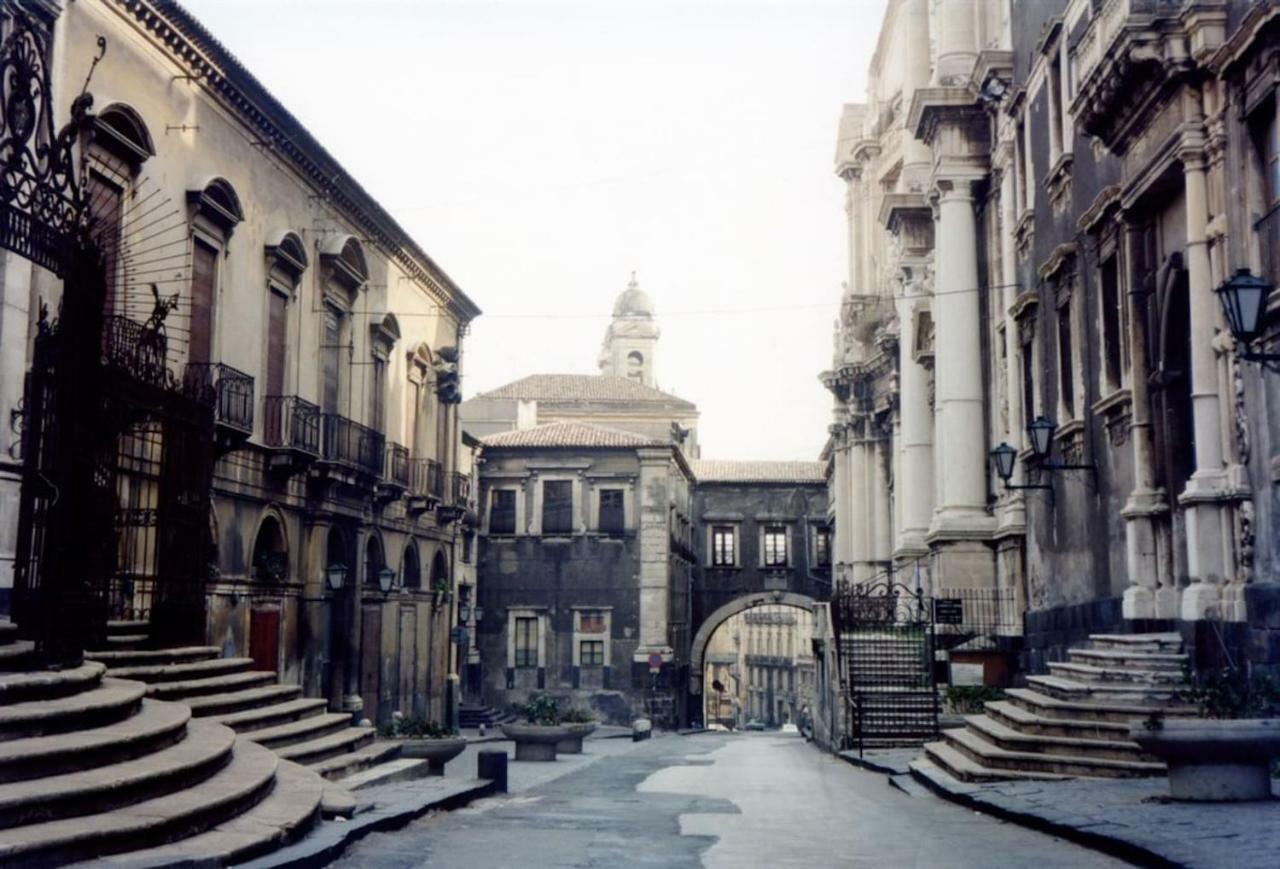 Casa Vacanza Curro Catánia Buitenkant foto